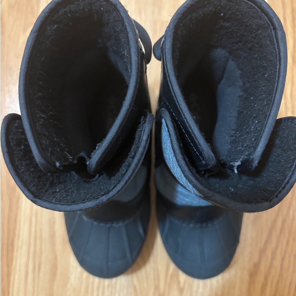 Columbia Black and Blue Insulated Boots, size 13 - Picture 3 of 5